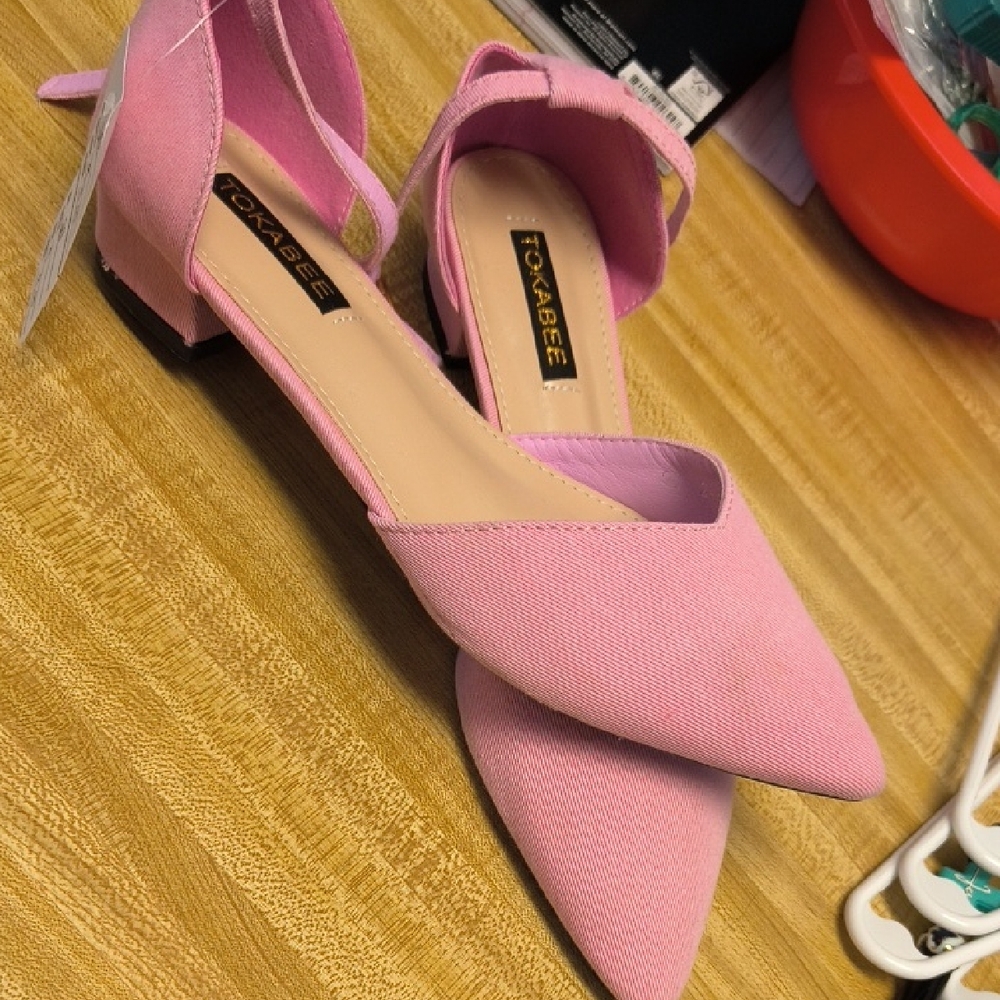Women's Pink Flats